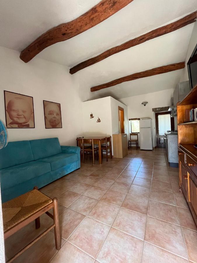 Agriturismo Lu Stabbiacciu Aglientu Esterno foto