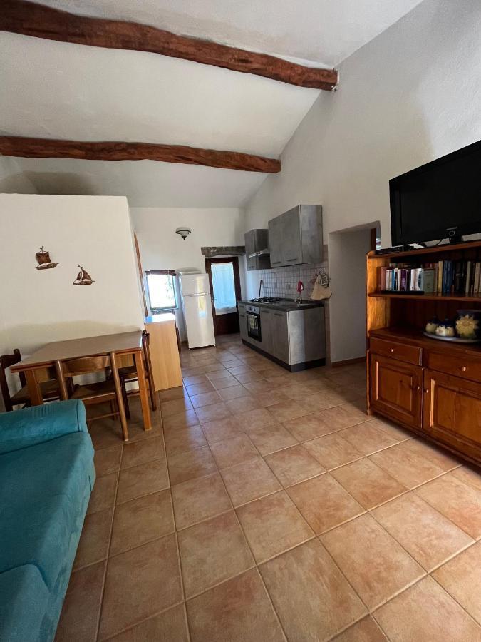 Agriturismo Lu Stabbiacciu Aglientu Esterno foto
